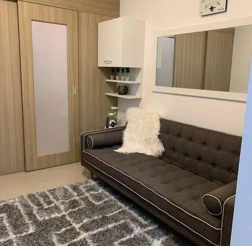 Apartment Katei Elegantly Designed 1-bedroom Facing Amenity Manila